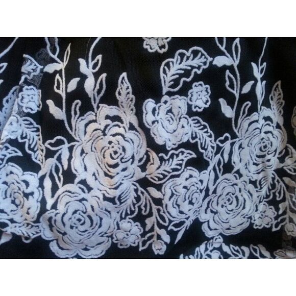 New! RUBY ROX Floral Soutache Plus Size Black White Dress Size 20 - Picture 3 of 4